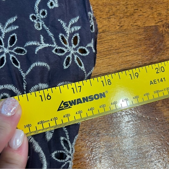 Free People Dark Purple gray Shirred Floral Embroidered Eyelet Dress Womens Sz 2 - Picture 4 of 7